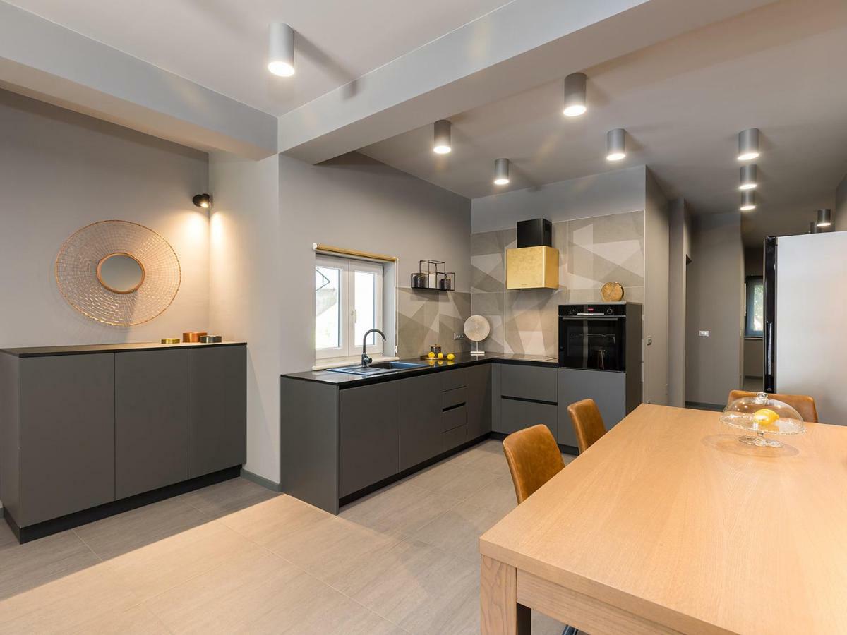 Magnolia - Modern Apartment Near City Center And Sea Porec Ngoại thất bức ảnh